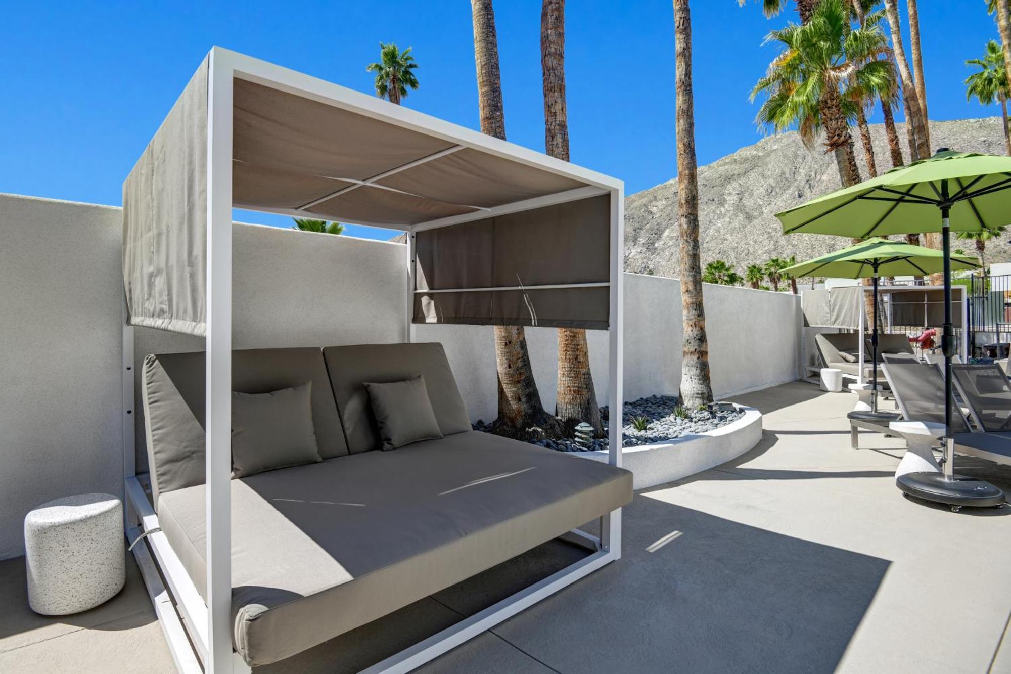 The Dunes Hotel Palm Springs Exterior foto